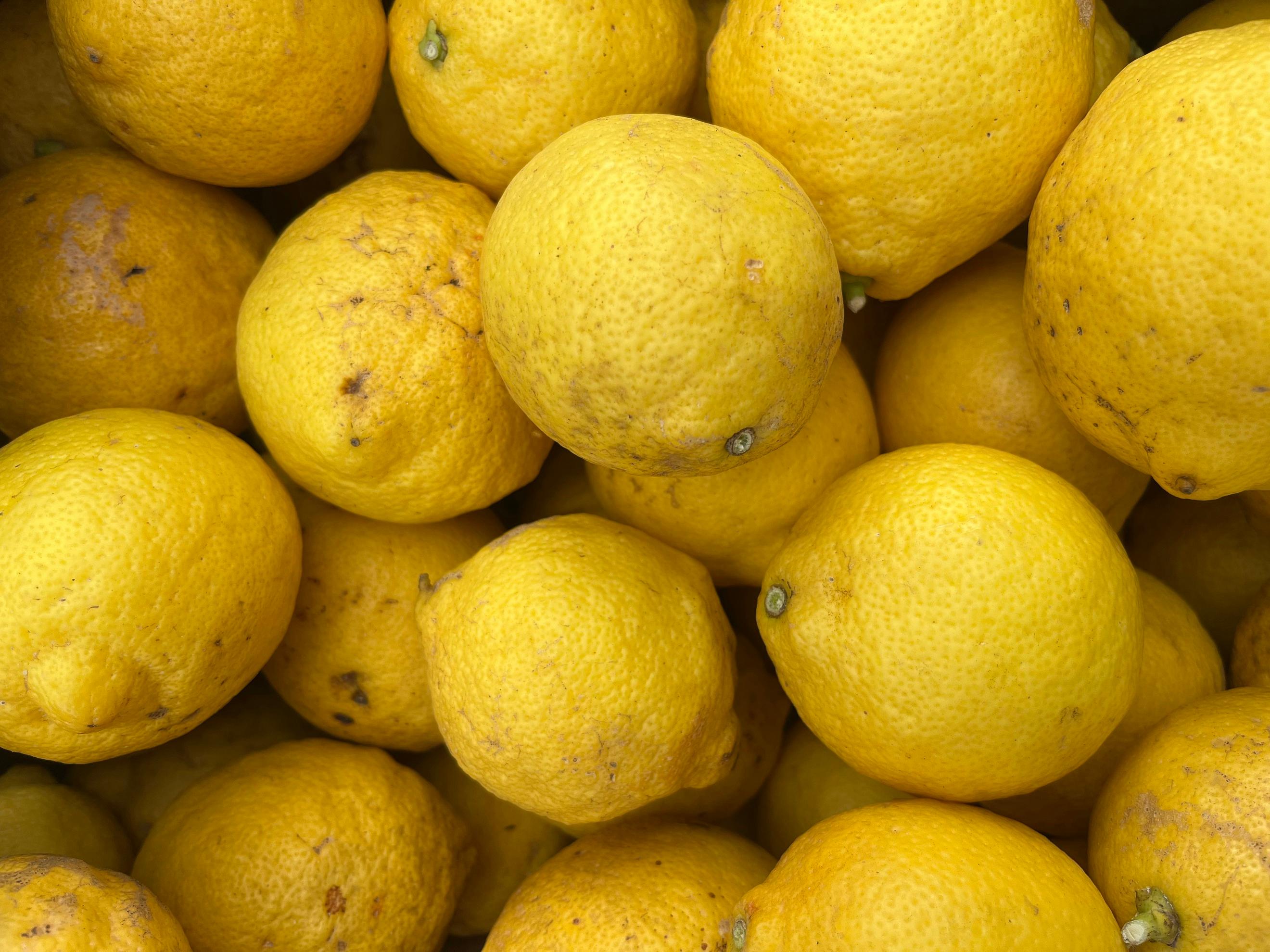 Organic lemons